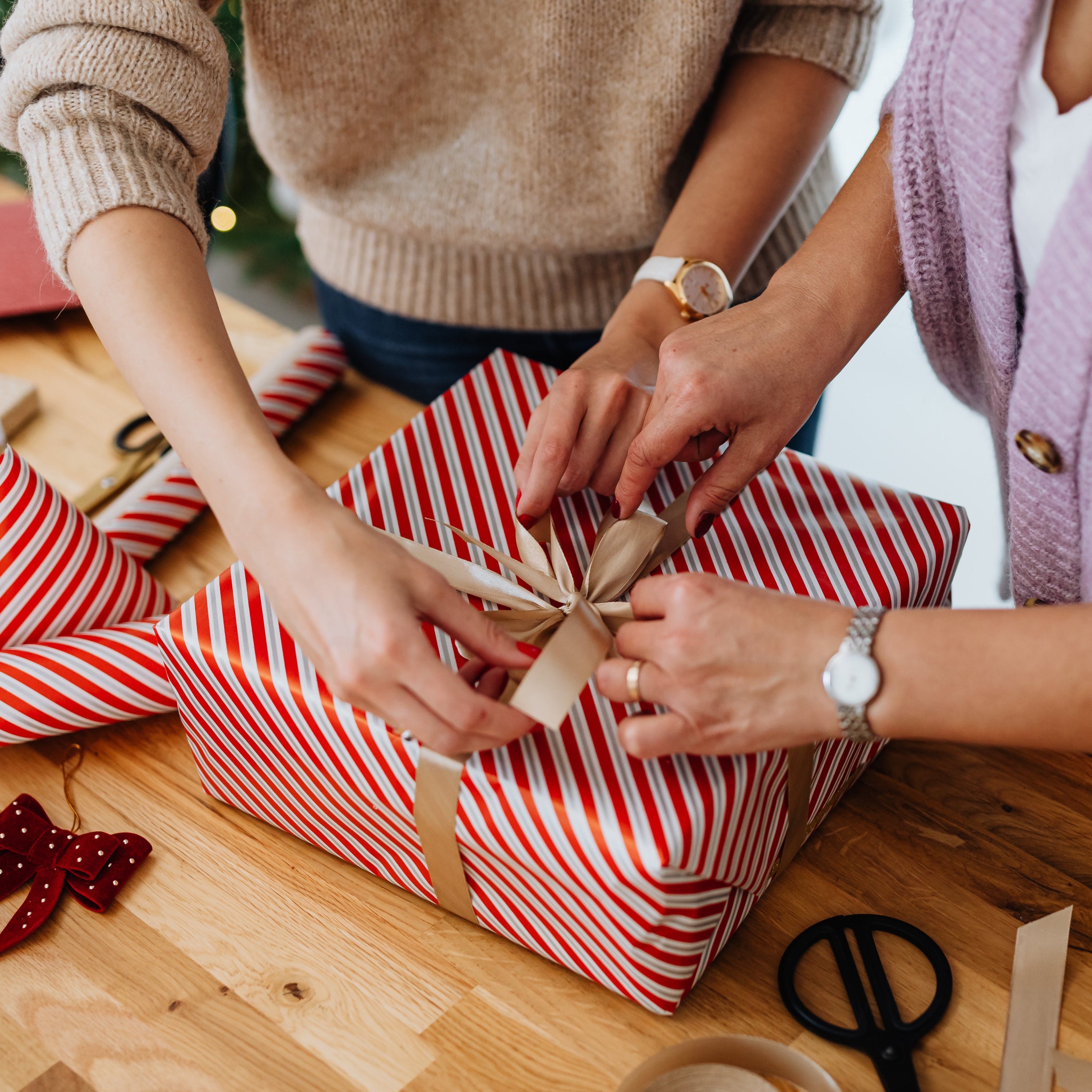 Unwrapping Joy: A Guide to Selecting the Perfect Gift for Him