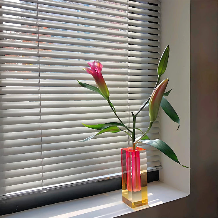 The Minimalist Ombre Vase