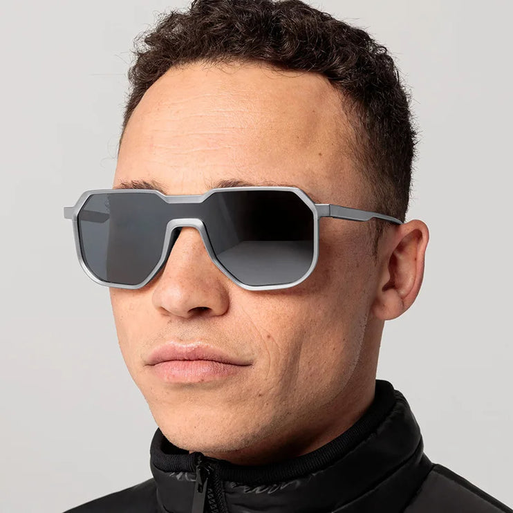 Futuristic One-Piece Aviator Sunglasses