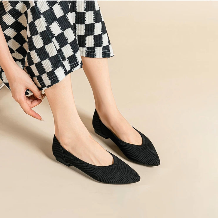 Flexible Pointy-Toe Flat